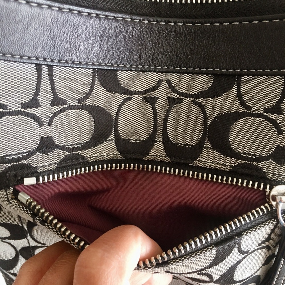 COACH SATCHEL - Picture 4 of 8